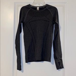 Workout long sleeve top